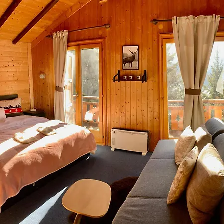 Master Bedroom - بيت خشبي